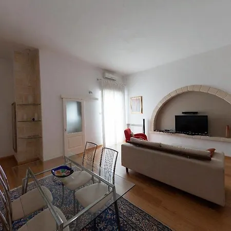 Lucana 167 Apartment